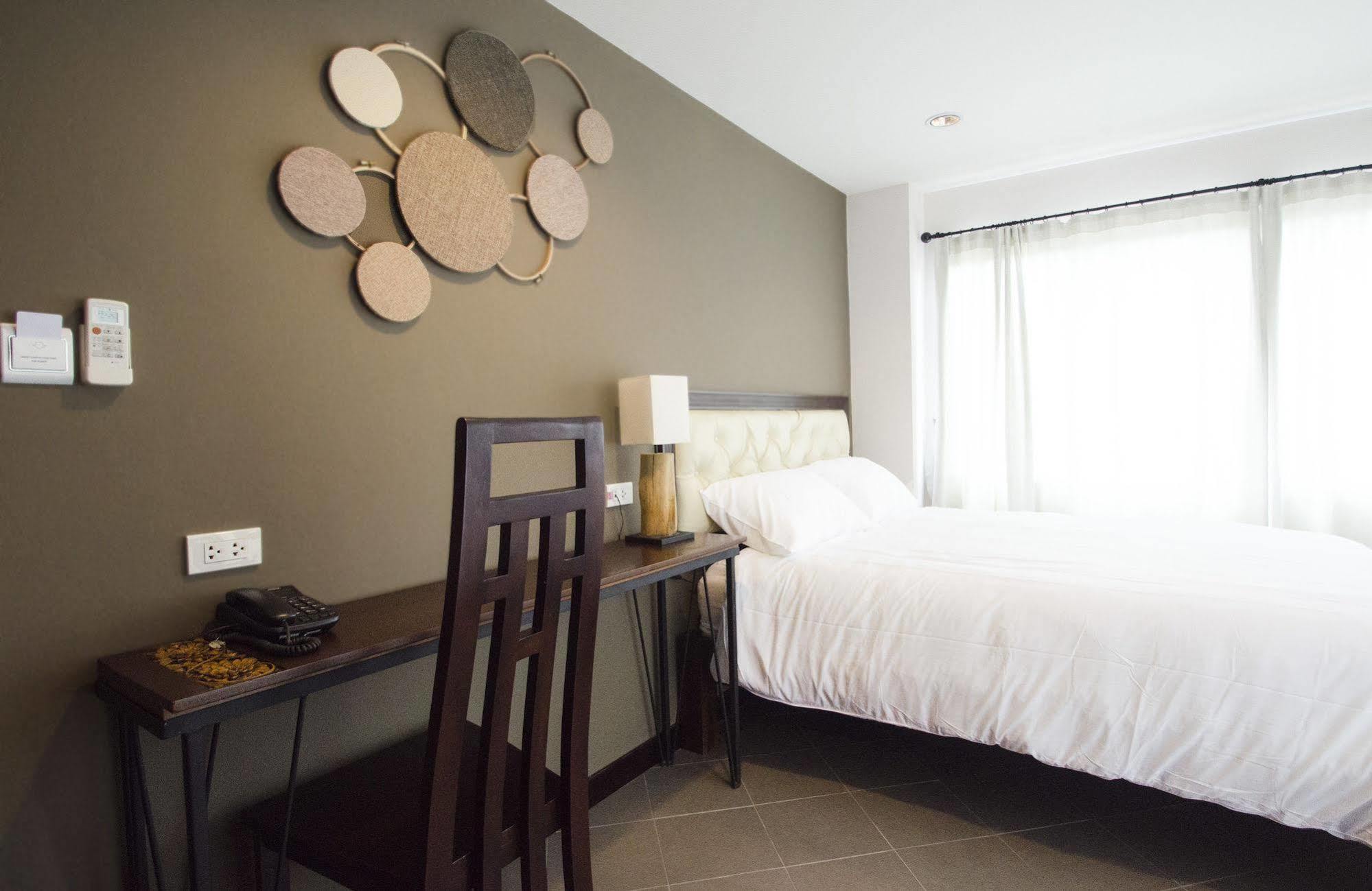 Sabai Hotel & Hostel Τσιάνγκ Μάι Εξωτερικό φωτογραφία